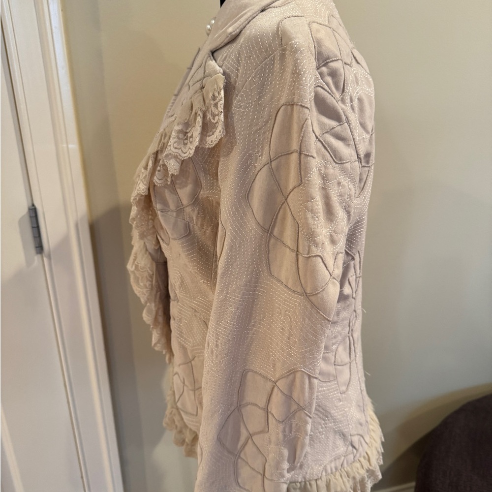 Sheri Bodell ruffled suit blazer ￼ - Picture 4 of 6